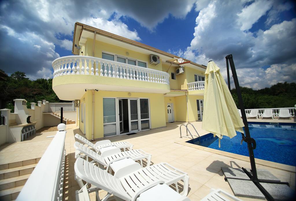 Villa Emloti Art-Decor&Fashion Boutique Balchik Extérieur photo